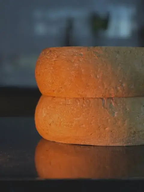 Dos ruedas de queso Allegro